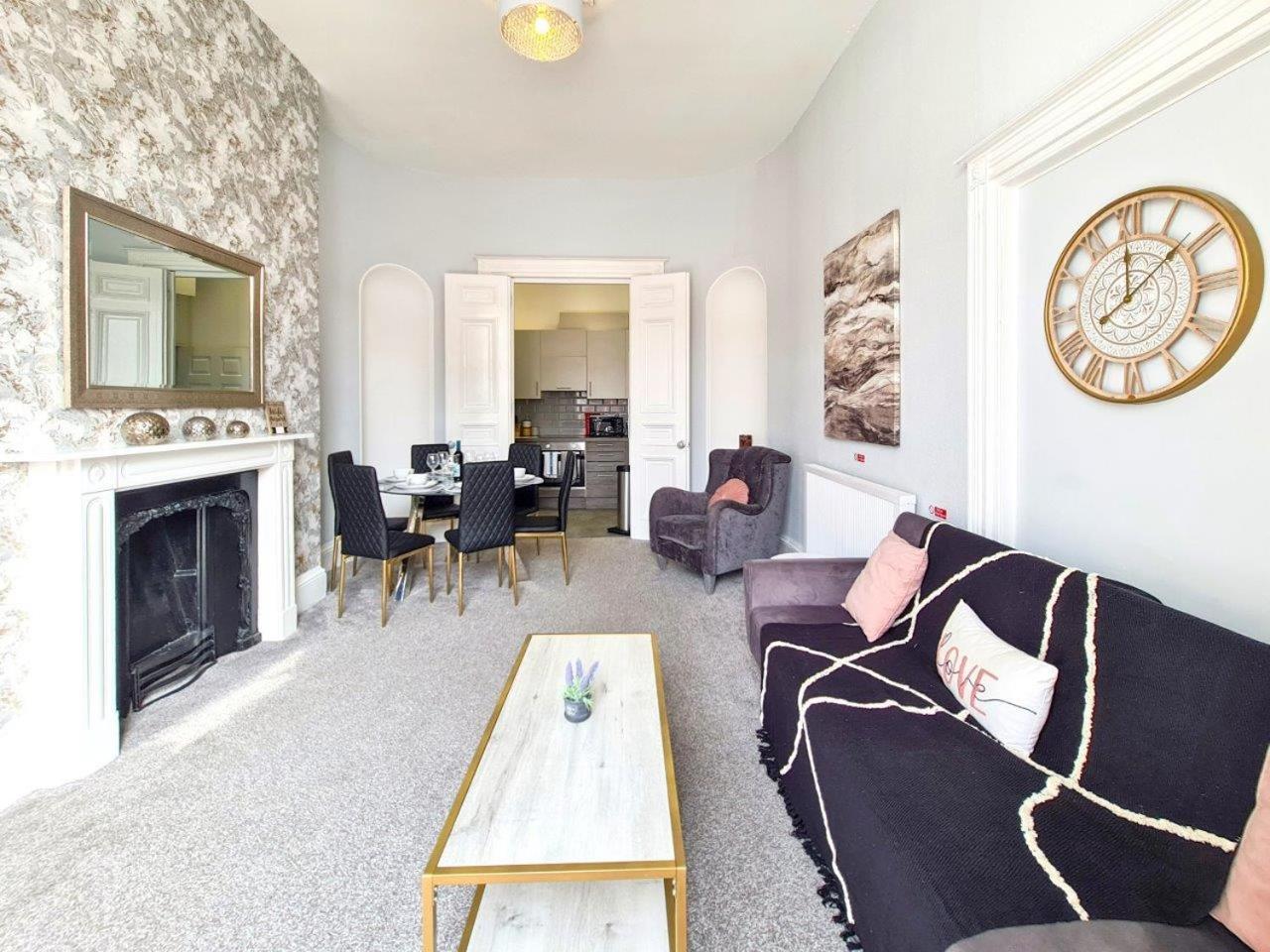 Margaret'S Terrace By Fortuna Property Cheltenham Exterior photo